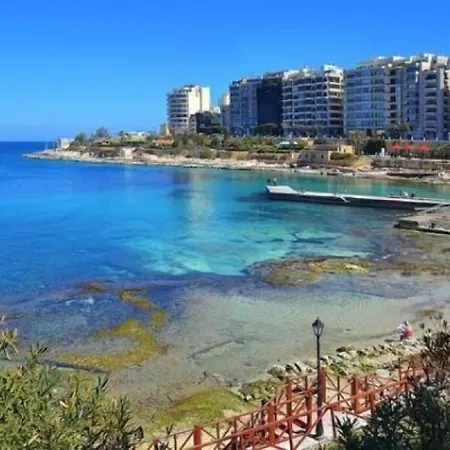 Splendid 2br Apartment, Steps To St Georges Bay Appartement San Ġiljan